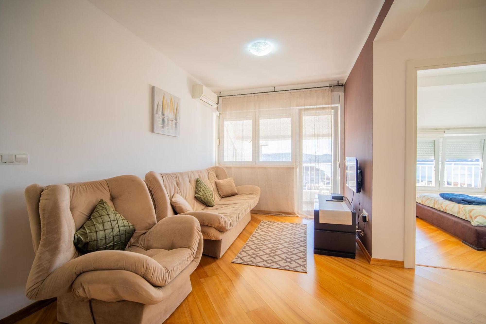 Apartman Centar Tivat Dış mekan fotoğraf